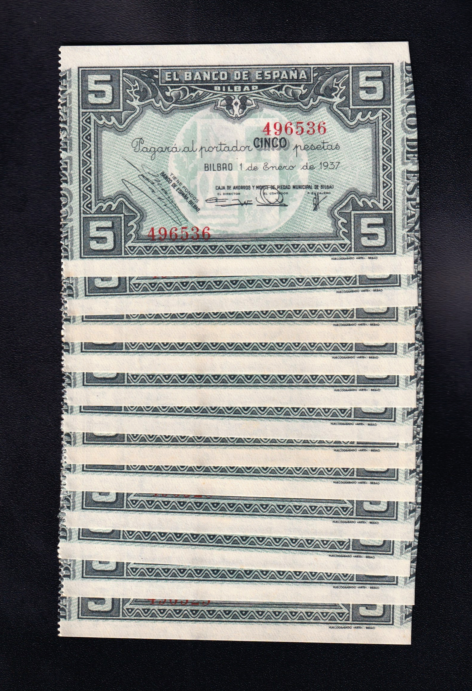 Hiraola's Product Image